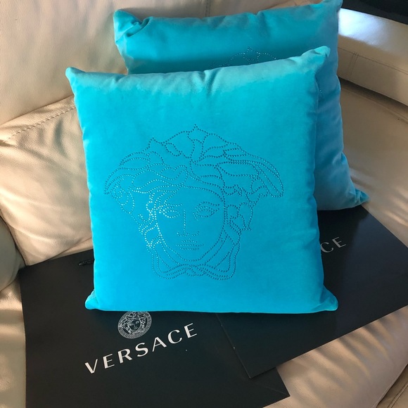 💧💧VERSACE💧💧 - Picture 4 of 12